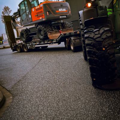 Tieflader Transporte